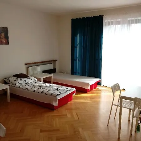 Norbit Проживание в семье